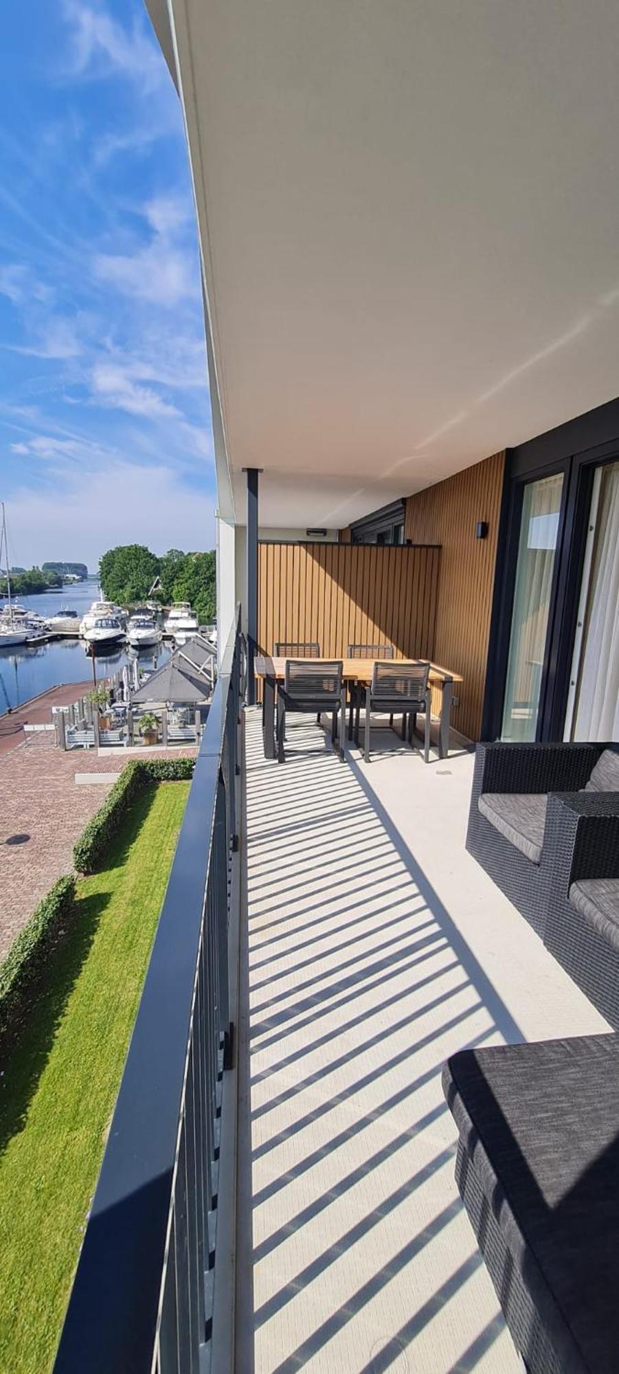 Luxe 4 Persoons Appartement In Residence Marina Kamperland 2C Buitenkant foto